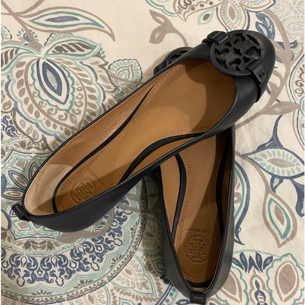 Authentic Tory Burch Navy Flat Shoes